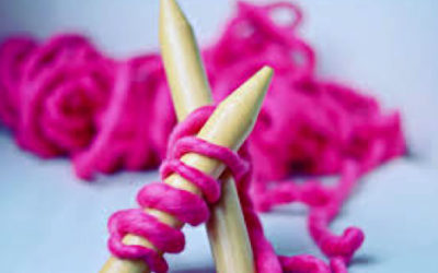 Tricote-moi un ruban rose géant